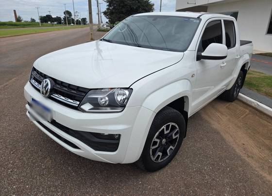 VOLKSWAGEN AMAROK 3.0 V6 TDI DIESEL COMFORTLINE CD 4MOTION AUTOMÁTICO