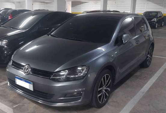 VOLKSWAGEN-GOLF-2015
