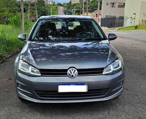 VOLKSWAGEN-GOLF-2015