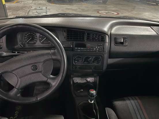 VOLKSWAGEN-GOLF-1994