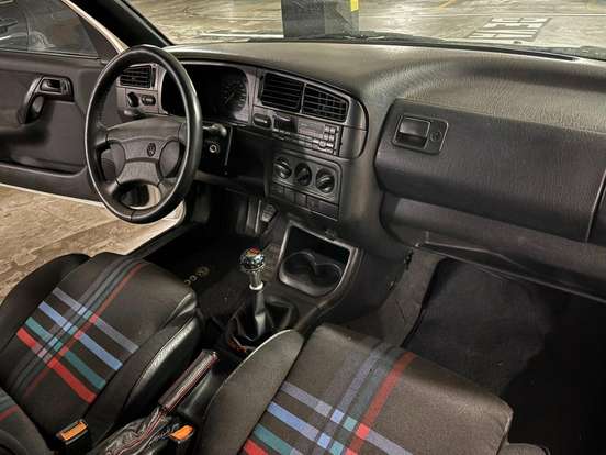 VOLKSWAGEN-GOLF-1994