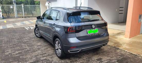 VOLKSWAGEN-T-CROSS-2019