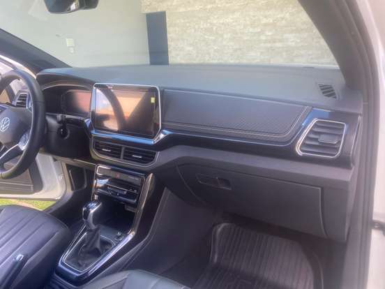 VOLKSWAGEN-T-CROSS-2024