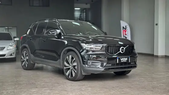 VOLVO XC40 1.5 T5 RECHARGE R-DESIGN GEARTRONIC VOLVO XC40 1.5 T5 RECHARGE R-DESIGN GEARTRONIC