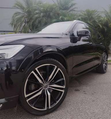 VOLVO-XC60-2.0 T5 GASOLINA R-DESIGN AWD GEARTRONIC VOLVO-XC60-2018