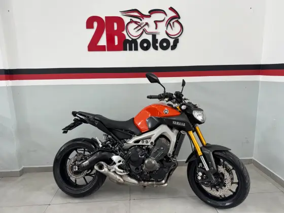 YAMAHA MT-09 