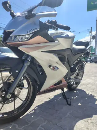 YAMAHA YZF R15 YAMAHA YZF R15