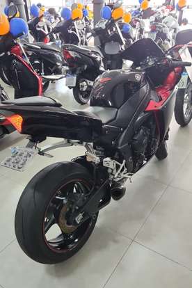 YAMAHA-YZF R1-2009