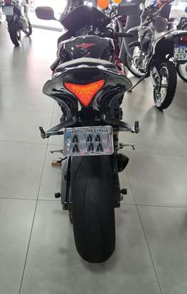 YAMAHA-YZF R1-2009