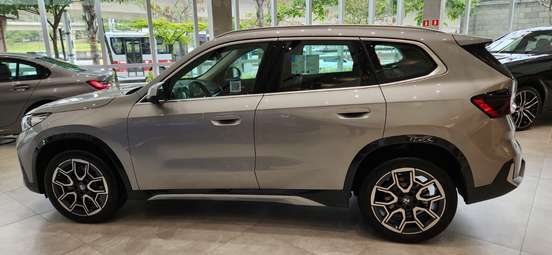 BMW-X1-2.0 16V TURBO GASOLINA SDRIVE20I X-LINE STEPTRONIC BMW-X1-2025
