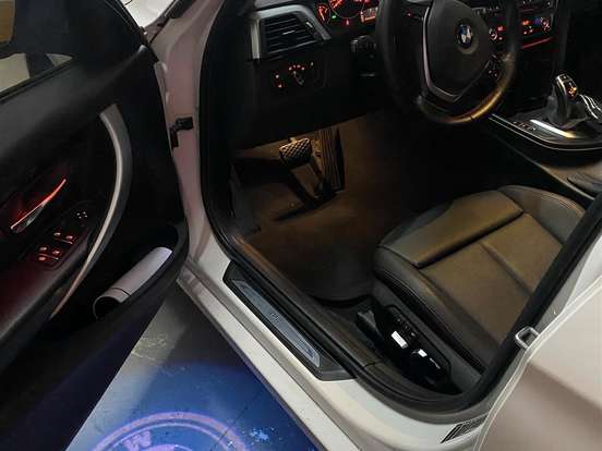 BMW-320i-2.0 SPORT 16V TURBO ACTIVE FLEX 4P AUTOMÁTICO BMW-320i-2015