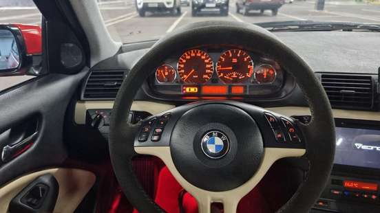BMW-325i-2001