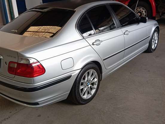 BMW-325i-2.5 SEDAN 24V GASOLINA 4P AUTOMÁTICO BMW-325i-2001