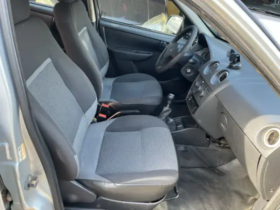 CHEVROLET CELTA 1.0 MPFI LT 8V FLEX 4P MANUAL CHEVROLET CELTA 1.0 MPFI LT 8V FLEX 4P MANUAL