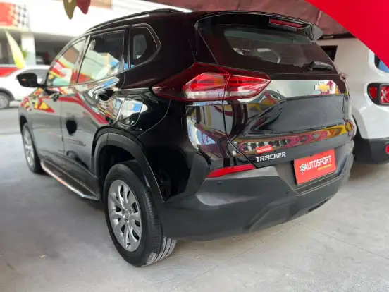 CHEVROLET-TRACKER-2022