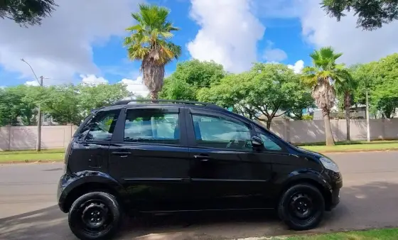 FIAT IDEA 1.4 MPI ATTRACTIVE 8V FLEX 4P MANUAL FIAT IDEA 1.4 MPI ATTRACTIVE 8V FLEX 4P MANUAL