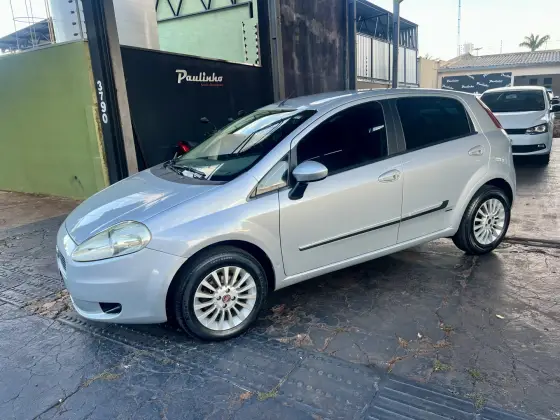 FIAT PUNTO 1.4 ELX 8V FLEX 4P MANUAL FIAT PUNTO 1.4 ELX 8V FLEX 4P MANUAL
