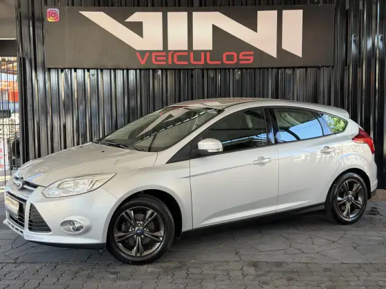 FORD FOCUS 1.6 SE 16V FLEX 4P POWERSHIFT