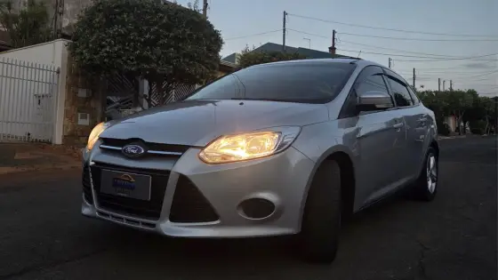 FORD FOCUS 2.0 S SEDAN 16V FLEX 4P POWERSHIFT