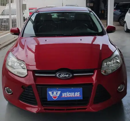 FORD FOCUS 2.0 SE PLUS 16V FLEX 4P POWERSHIFT FORD FOCUS 2.0 SE PLUS 16V FLEX 4P POWERSHIFT