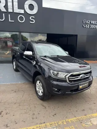 FORD RANGER 3.2 XLT 4X4 CD 20V DIESEL 4P AUTOMÁTICO FORD RANGER 3.2 XLT 4X4 CD 20V DIESEL 4P AUTOMÁTICO