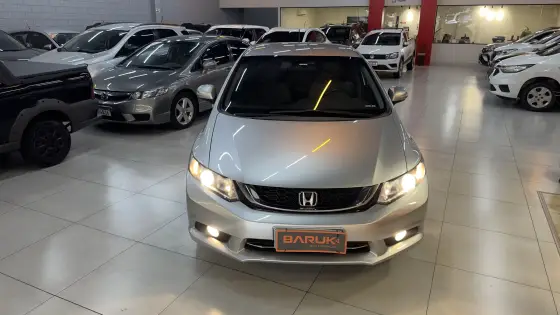 HONDA CIVIC 2.0 LXR 16V FLEX 4P AUTOMÁTICO HONDA CIVIC 2.0 LXR 16V FLEX 4P AUTOMÁTICO