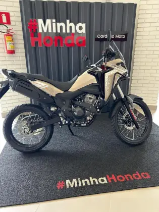 HONDA XRE 300 SAHARA ADVENTURE HONDA XRE 300 SAHARA ADVENTURE
