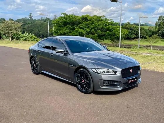 JAGUAR XE 2.0 16V INGENIUM P250 GASOLINA R-SPORT 4P AUTOMÁTICO JAGUAR XE 2.0 16V INGENIUM P250 GASOLINA R-SPORT 4P AUTOMÁTICO