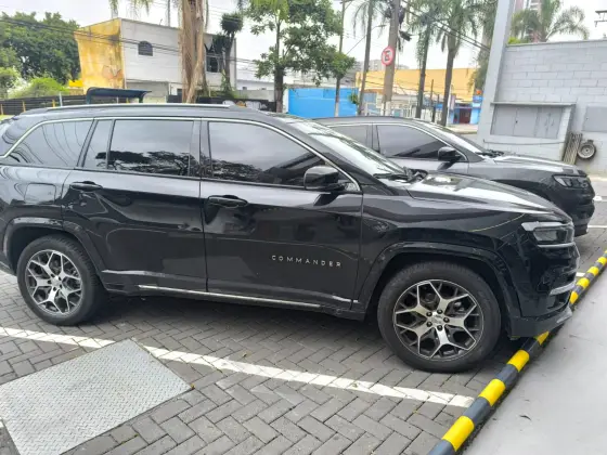 JEEP COMMANDER 1.3 T270 TURBO FLEX OVERLAND AT6 JEEP COMMANDER 1.3 T270 TURBO FLEX OVERLAND AT6