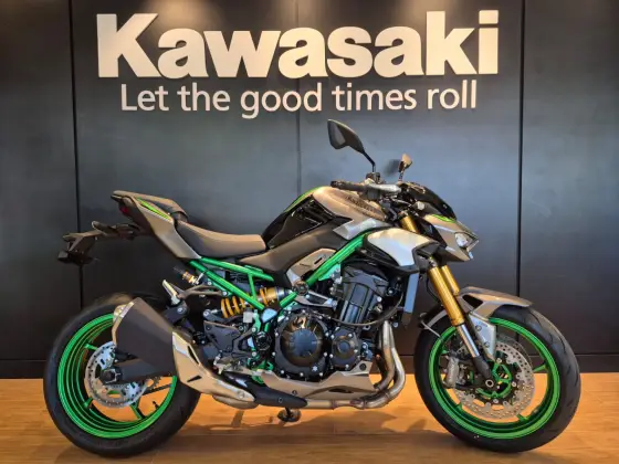 KAWASAKI Z900 R EDITION 