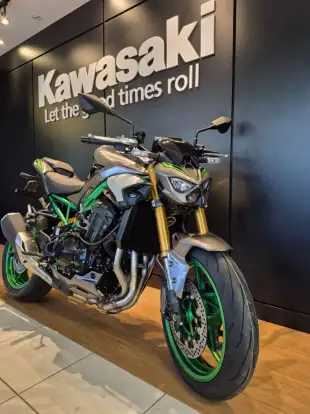 KAWASAKI-Z900 R EDITION KAWASAKI-Z900 R EDITION-2025