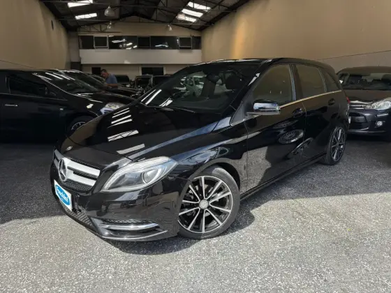 MERCEDES-BENZ B 200 1.6 SPORT TURBO GASOLINA 4P AUTOMÁTICO