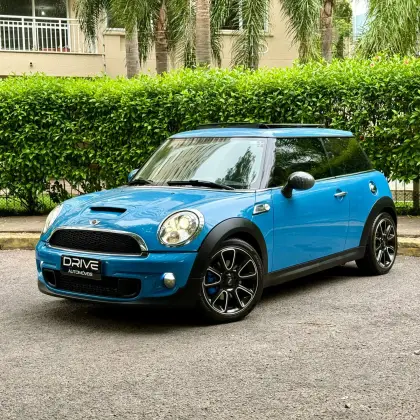 MINI COOPER 1.6 S JOHN COOPER WORKS 16V TURBO GASOLINA 2P AUTOMATICO MINI COOPER 1.6 S JOHN COOPER WORKS 16V TURBO GASOLINA 2P AUTOMATICO