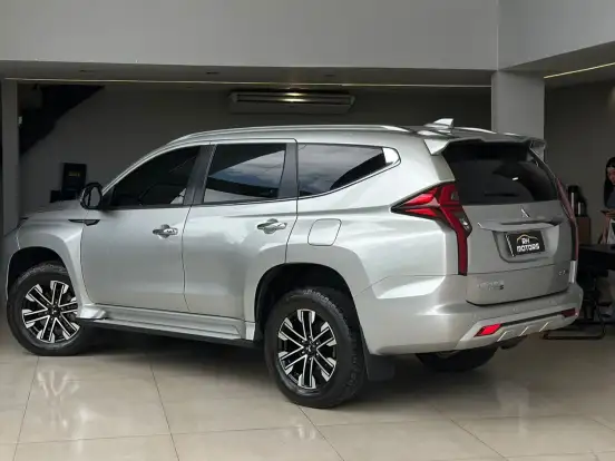 MITSUBISHI-PAJERO SPORT-2.4 16V MIVEC TURBO DIESEL HPE-S AWD AUTOMÁTICO MITSUBISHI-PAJERO SPORT-2023