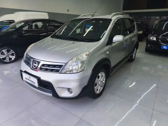 NISSAN LIVINA 1.8 SL X-GEAR 16V FLEX 4P AUTOMÁTICO NISSAN LIVINA 1.8 SL X-GEAR 16V FLEX 4P AUTOMÁTICO