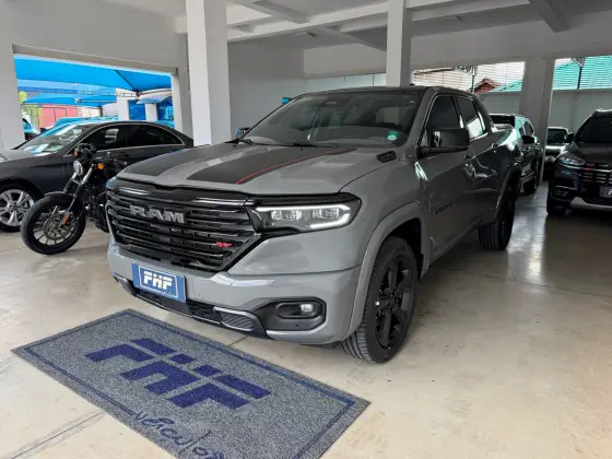 RAM RAMPAGE 2.0 HURRICANE 4 TURBO GASOLINA R/T 4X4 AUTOMÁTICO