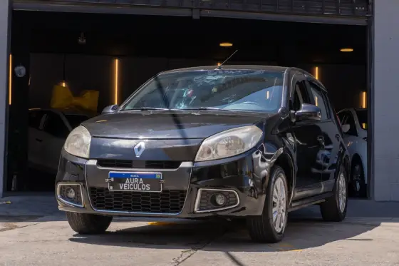 RENAULT SANDERO 1.6 PRIVILÉGE 16V FLEX 4P AUTOMÁTICO