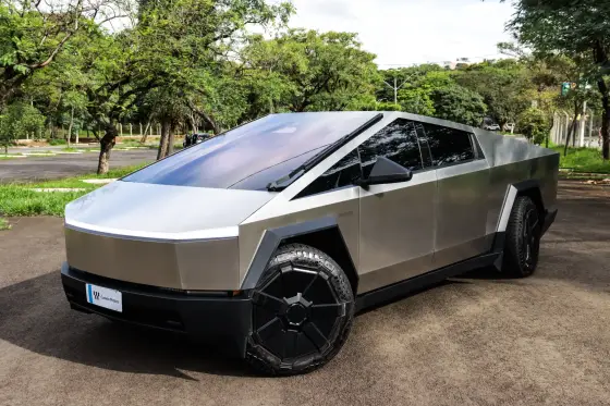 TESLA CYBERTRUCK 122,4 KW ELÉTRICO AWD