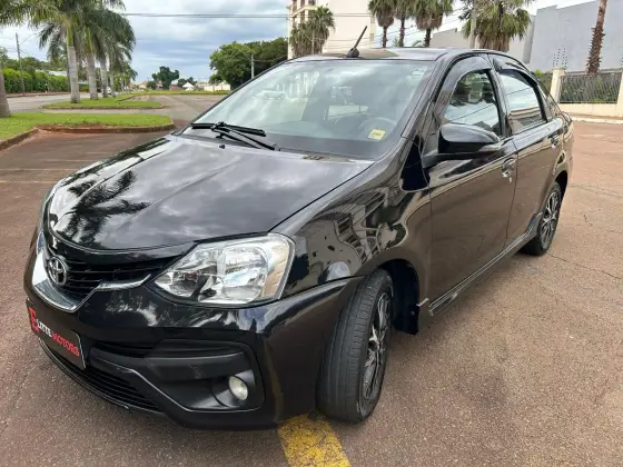 TOYOTA ETIOS 1.5 PLATINUM 16V FLEX 4P AUTOMÁTICO TOYOTA ETIOS 1.5 PLATINUM 16V FLEX 4P AUTOMÁTICO