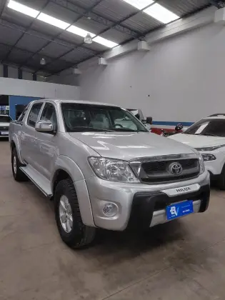 TOYOTA HILUX 2.5 STD 4X4 CD 16V TURBO DIESEL 4P MANUAL