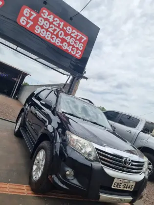 TOYOTA HILUX SW4 2.7 SR 4X2 16V FLEX 4P AUTOMÁTICO TOYOTA HILUX SW4 2.7 SR 4X2 16V FLEX 4P AUTOMÁTICO
