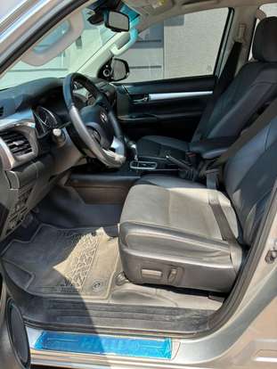 TOYOTA-HILUX-2.8 D-4D TURBO DIESEL CD SRX PLUS 4X4 AUTOMÁTICO TOYOTA-HILUX-2024