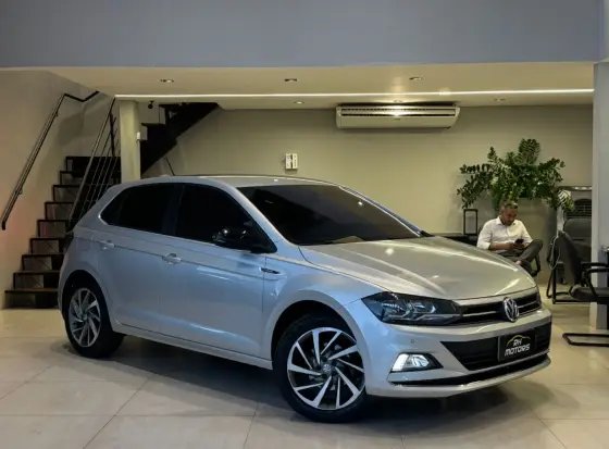 VOLKSWAGEN POLO 1.0 200 TSI HIGHLINE AUTOMÁTICO