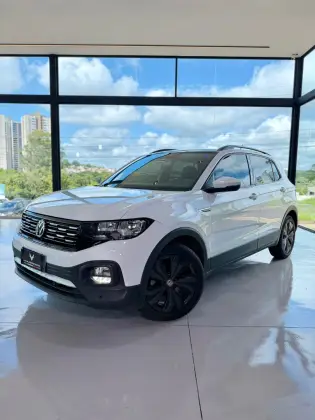 VOLKSWAGEN T-CROSS 1.0 200 TSI TOTAL FLEX COMFORTLINE AUTOMÁTICO