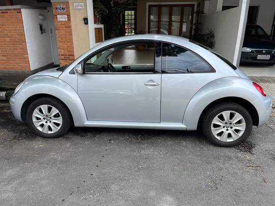 VOLKSWAGEN NEW BEETLE 2.0 MI 8V GASOLINA 2P TIPTRONIC
