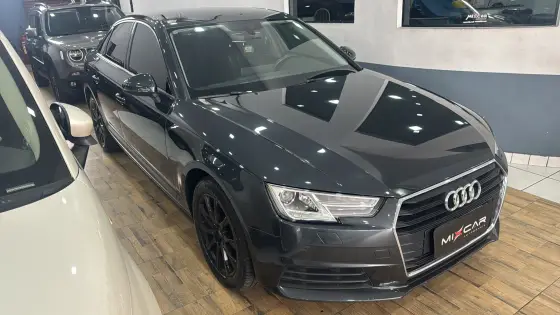 AUDI A4 2.0 TFSI ATTRACTION GASOLINA 4P S TRONIC