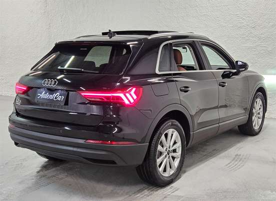 AUDI-Q3-2020