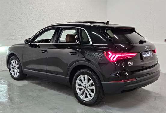 AUDI-Q3-2020