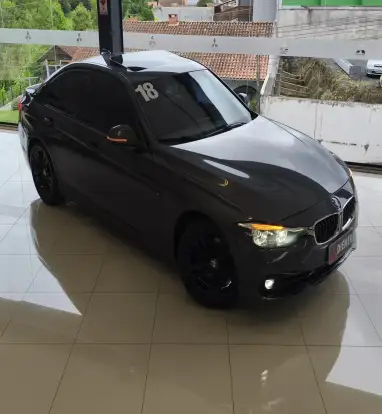 BMW-320i-2018