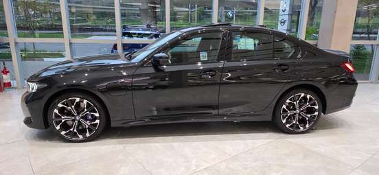 BMW-330e-2025
